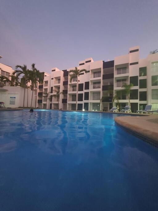 Departamento De Lujo En Manzanillo, Planta Baja Frente A La Alberca Apartment Exterior photo